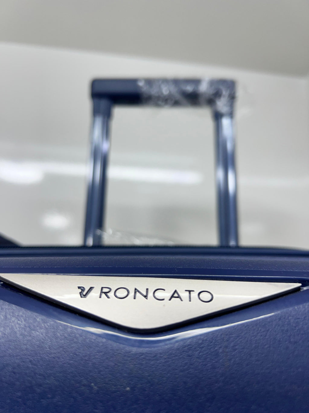 Roncato (Navy Blue)