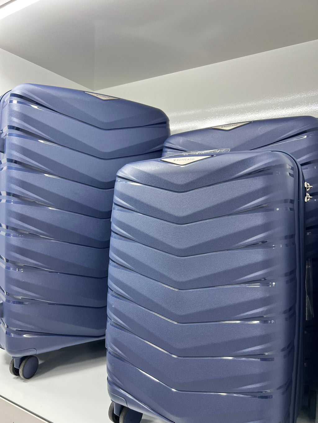 Roncato (Navy Blue)